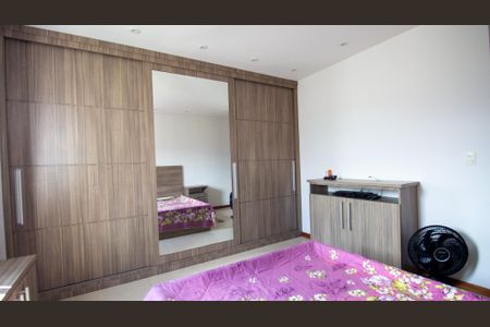 Apartamento à venda com 275m², 3 quartos e 3 vagasSuíte 2