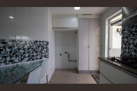 Apartamento à venda com 175m², 4 quartos e 2 vagasCozinha