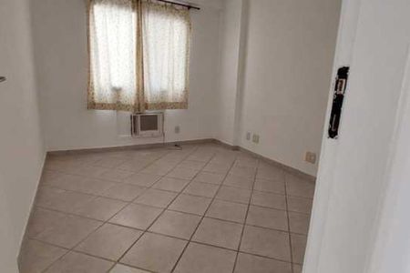 Apartamento à venda com 78m², 2 quartos e 1 vaga