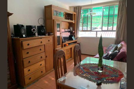 Apartamento à venda com 80m², 2 quartos e 1 vaga