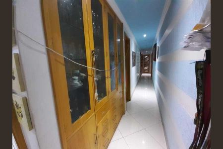 Apartamento à venda com 180m², 4 quartos e 2 vagas