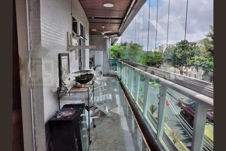 Apartamento à venda com 229m², 4 quartos e 3 vagas