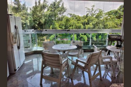 Apartamento à venda com 229m², 4 quartos e 3 vagas