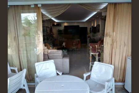 Apartamento à venda com 229m², 4 quartos e 3 vagas