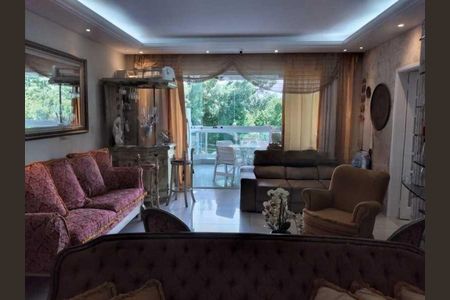 Apartamento à venda com 229m², 4 quartos e 3 vagas