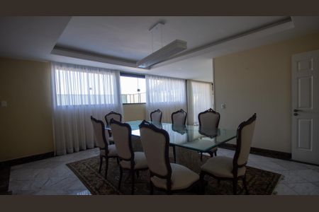Apartamento à venda com 669m², 4 quartos e 4 vagas Apartamento à venda com 669m², 4 quartos e 4 vagasSala