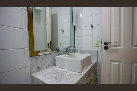 Apartamento à venda com 669m², 4 quartos e 4 vagas Apartamento à venda com 669m², 4 quartos e 4 vagasBanheiro Social