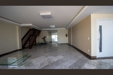 Apartamento à venda com 669m², 4 quartos e 4 vagas Apartamento à venda com 669m², 4 quartos e 4 vagasSala