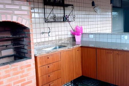 Apartamento à venda com 261m², 4 quartos e 3 vagas