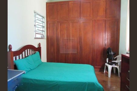 Casa à venda com 338m², 6 quartos e 2 vagas