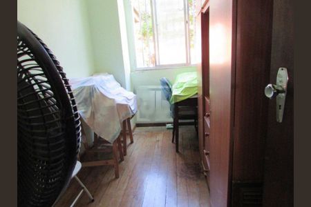 Casa à venda com 338m², 6 quartos e 2 vagas