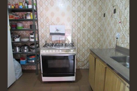 Casa à venda com 338m², 6 quartos e 2 vagas