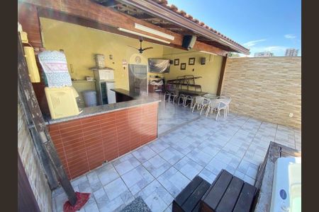 Casa à venda com 225m², 4 quartos e 1 vaga