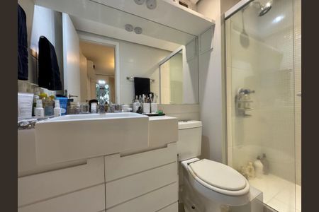 Apartamento à venda com 138m², 3 quartos e 2 vagasBanheiro da Suíte