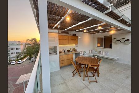 Apartamento à venda com 138m², 3 quartos e 2 vagasTerraço