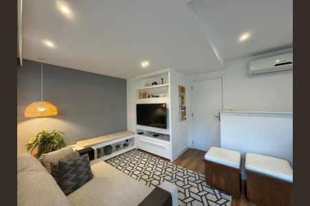 Apartamento à venda com 138m², 3 quartos e 2 vagasSala (Segundo andar)