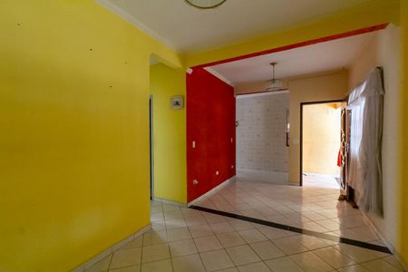 Casa à venda com 152m², 2 quartos e 2 vagas Casa à venda com 152m², 2 quartos e 2 vagasSala