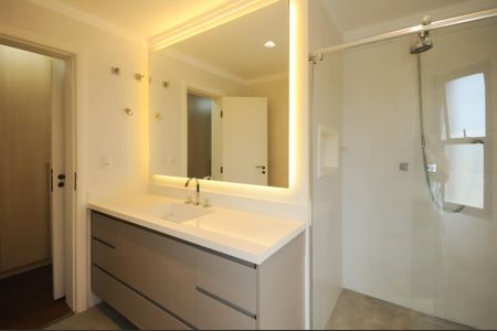 Apartamento à venda com 164m², 4 quartos e 3 vagasBanheiro da Suíte