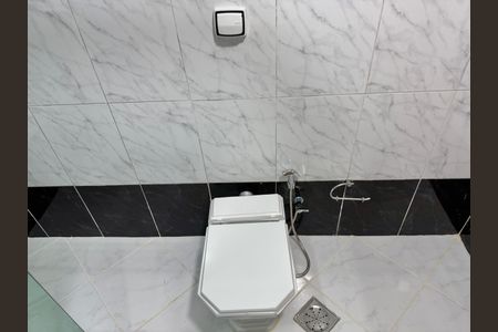 Apartamento à venda com 180m², 3 quartos e 1 vagaBanheiro Social