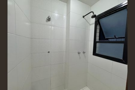 Apartamento à venda com 180m², 3 quartos e 1 vagaCozinha e Área de Serviço - Banheiro