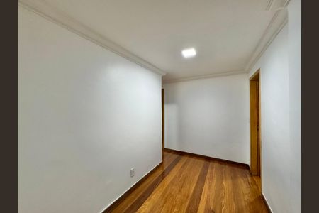 Apartamento à venda com 180m², 3 quartos e 1 vagaHall Íntimo