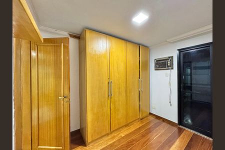 Apartamento à venda com 180m², 3 quartos e 1 vagaQuarto 1