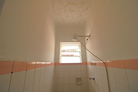 Casa à venda com 70m², 2 quartos e 1 vagaBanheiro