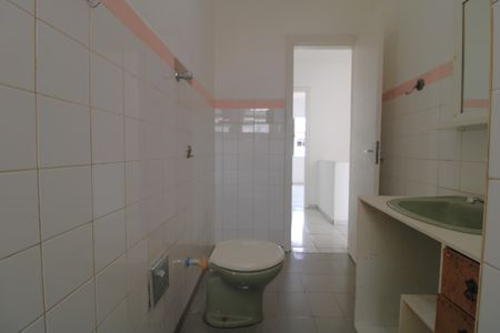 Casa à venda com 70m², 2 quartos e 1 vagaBanheiro
