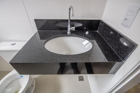 Casa à venda com 152m², 3 quartos e 4 vagasBanheiro da Suíte 1