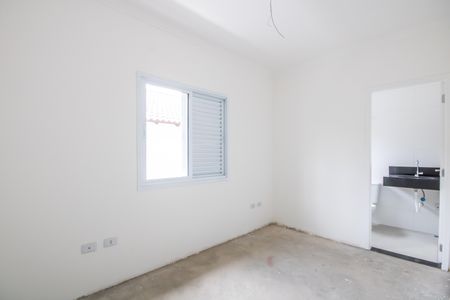 Casa à venda com 152m², 3 quartos e 4 vagasSuíte 2