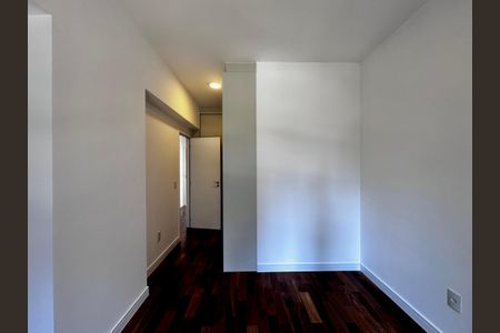 Apartamento à venda com 162m², 3 quartos e 3 vagasSuíte 2