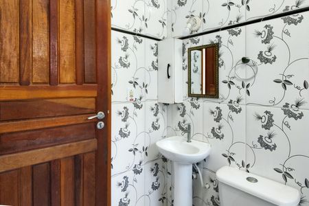 Casa para alugar com 65m², 3 quartos e 1 vaga Casa para alugar com 65m², 3 quartos e 1 vagaBanheiro da Suíte