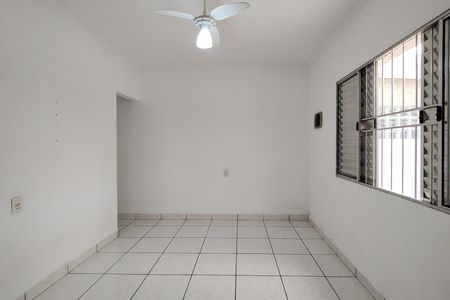 Casa para alugar com 65m², 3 quartos e 1 vaga Casa para alugar com 65m², 3 quartos e 1 vagaSala