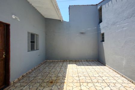 Casa para alugar com 65m², 3 quartos e 1 vaga Casa para alugar com 65m², 3 quartos e 1 vagaQuintal