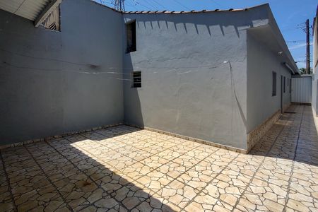 Casa para alugar com 65m², 3 quartos e 1 vaga Casa para alugar com 65m², 3 quartos e 1 vagaQuintal