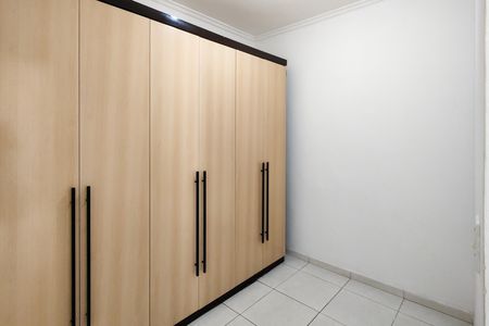 Casa para alugar com 65m², 3 quartos e 1 vaga Casa para alugar com 65m², 3 quartos e 1 vagaCloset da suíte