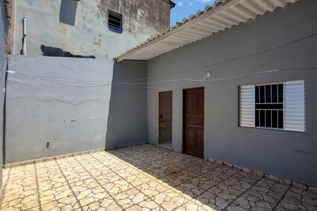 Casa para alugar com 65m², 3 quartos e 1 vaga Casa para alugar com 65m², 3 quartos e 1 vagaQuintal