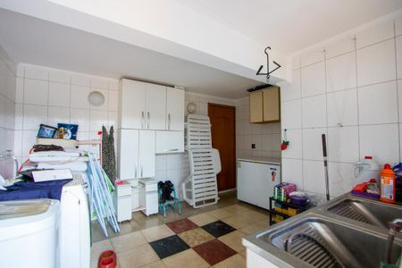 Casa à venda com 294m², 3 quartos e 4 vagasÁrea de serviço