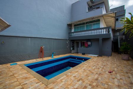 Casa à venda com 294m², 3 quartos e 4 vagasPiscina