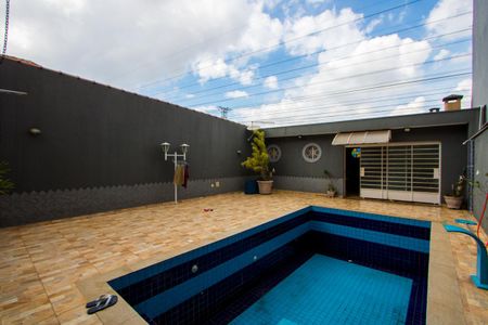 Casa à venda com 294m², 3 quartos e 4 vagasPiscina