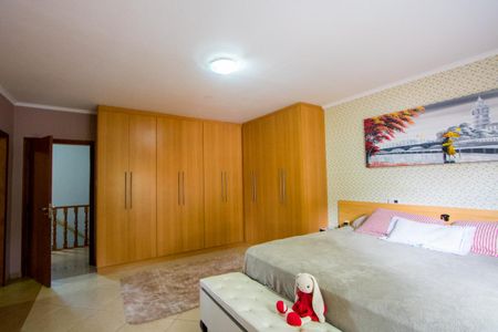 Casa à venda com 294m², 3 quartos e 4 vagasQuarto 2 - Suíte