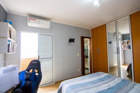 Casa à venda com 294m², 3 quartos e 4 vagasQuarto 1 - Suíte