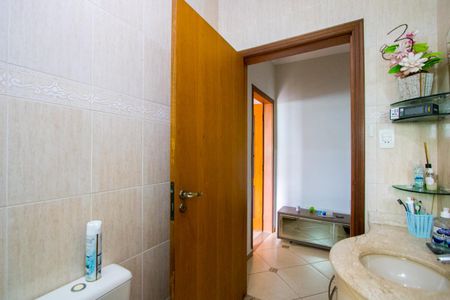 Casa à venda com 294m², 3 quartos e 4 vagasBanheiro social 1