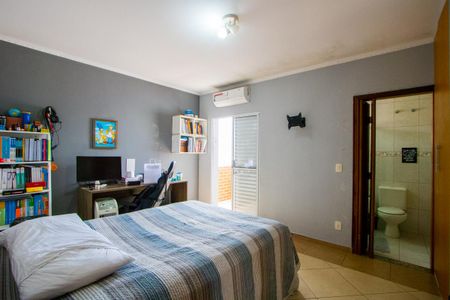 Casa à venda com 294m², 3 quartos e 4 vagasQuarto 1 - Suíte