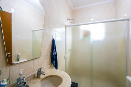 Casa à venda com 294m², 3 quartos e 4 vagasBanheiro social 1