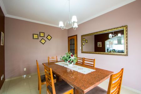 Casa à venda com 294m², 3 quartos e 4 vagasCopa