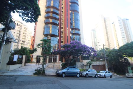 Apartamento à venda com 200m², 3 quartos e 4 vagasFachada
