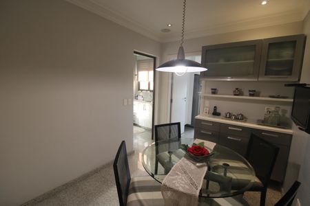 Apartamento à venda com 200m², 3 quartos e 4 vagasSala de Jantar