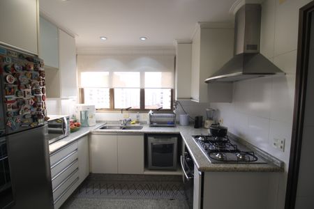 Apartamento à venda com 200m², 3 quartos e 4 vagasCozinha