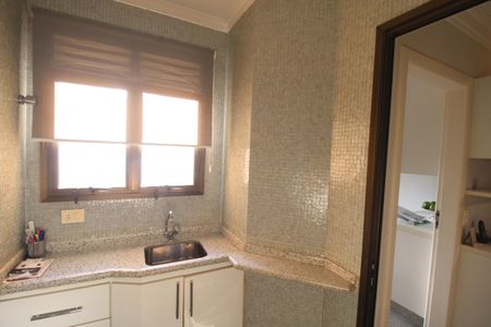 Apartamento à venda com 200m², 3 quartos e 4 vagasCozinha